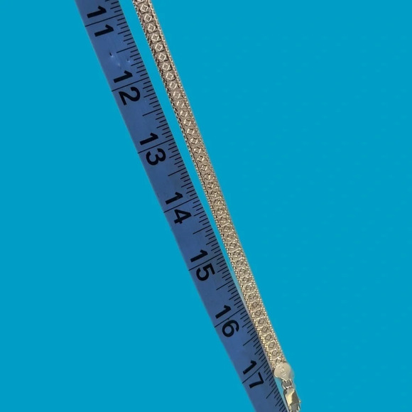 Sterling Silver made in Italy Necklace.  Gorgeous cuts on one smooth on other. - Picture 11 of 15